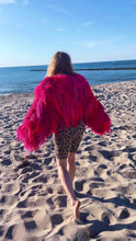 Laden und Abspielen von Videos im Galerie-Viewer, FRINGE JACKET // CROPPED Pink-neon red
